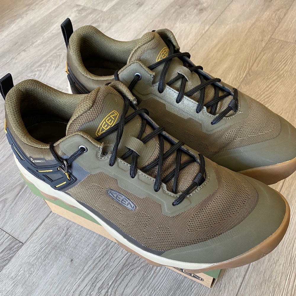 Keen Men’s Venture Vent Shoe 11.5 - Like New!